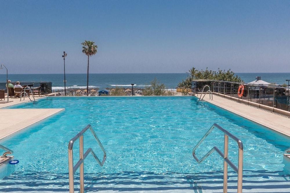 פואנגירולה Hotel Angela - Adults Recommended מראה חיצוני תמונה