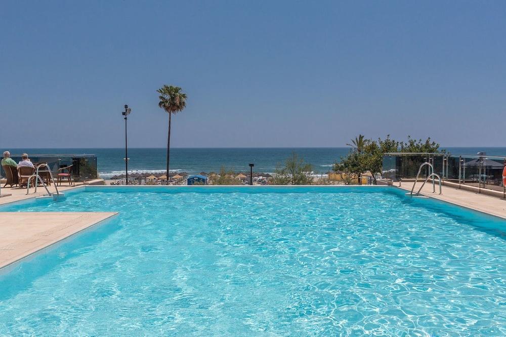 פואנגירולה Hotel Angela - Adults Recommended מראה חיצוני תמונה