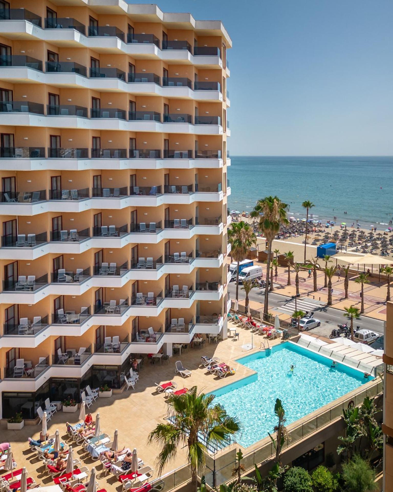 פואנגירולה Hotel Angela - Adults Recommended מראה חיצוני תמונה